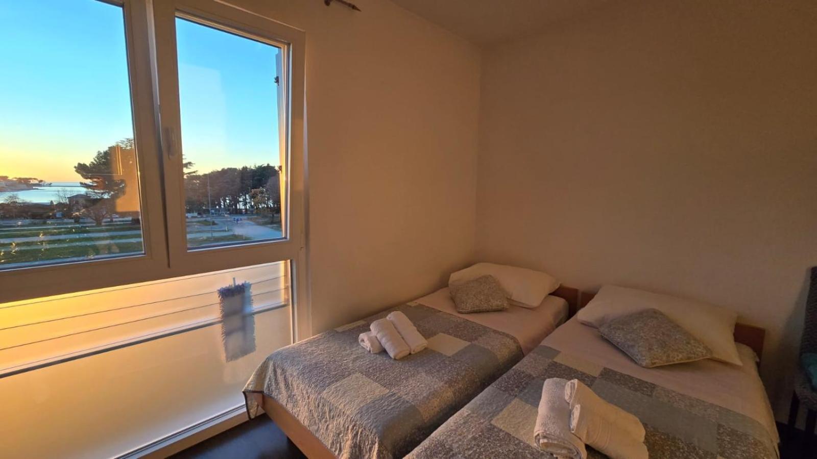 Studio Apartment Ljubica For 2 Persons 150M From The Beach Пореч Екстер'єр фото